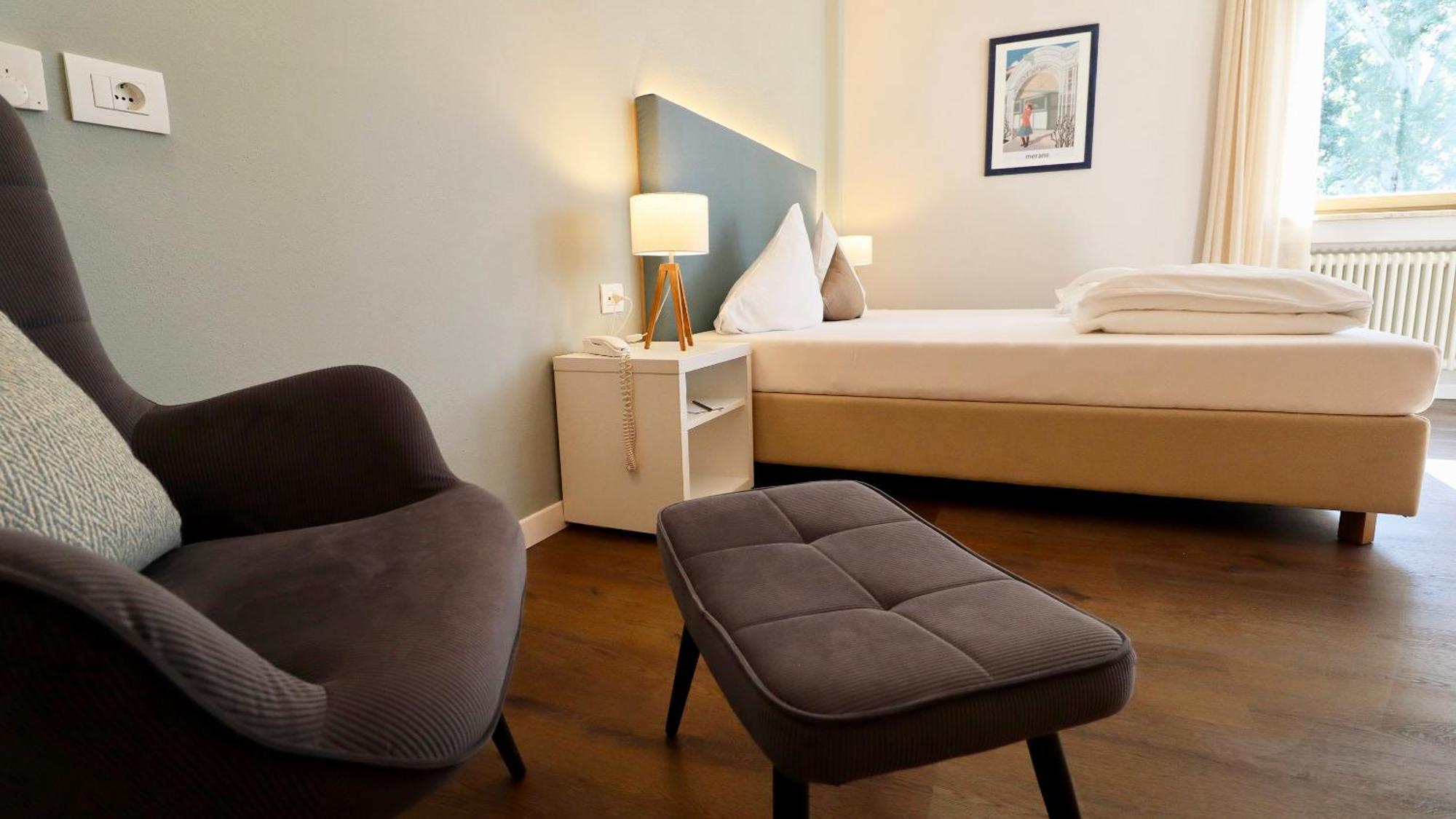 Flora Hotel & Suites Мерано Екстериор снимка