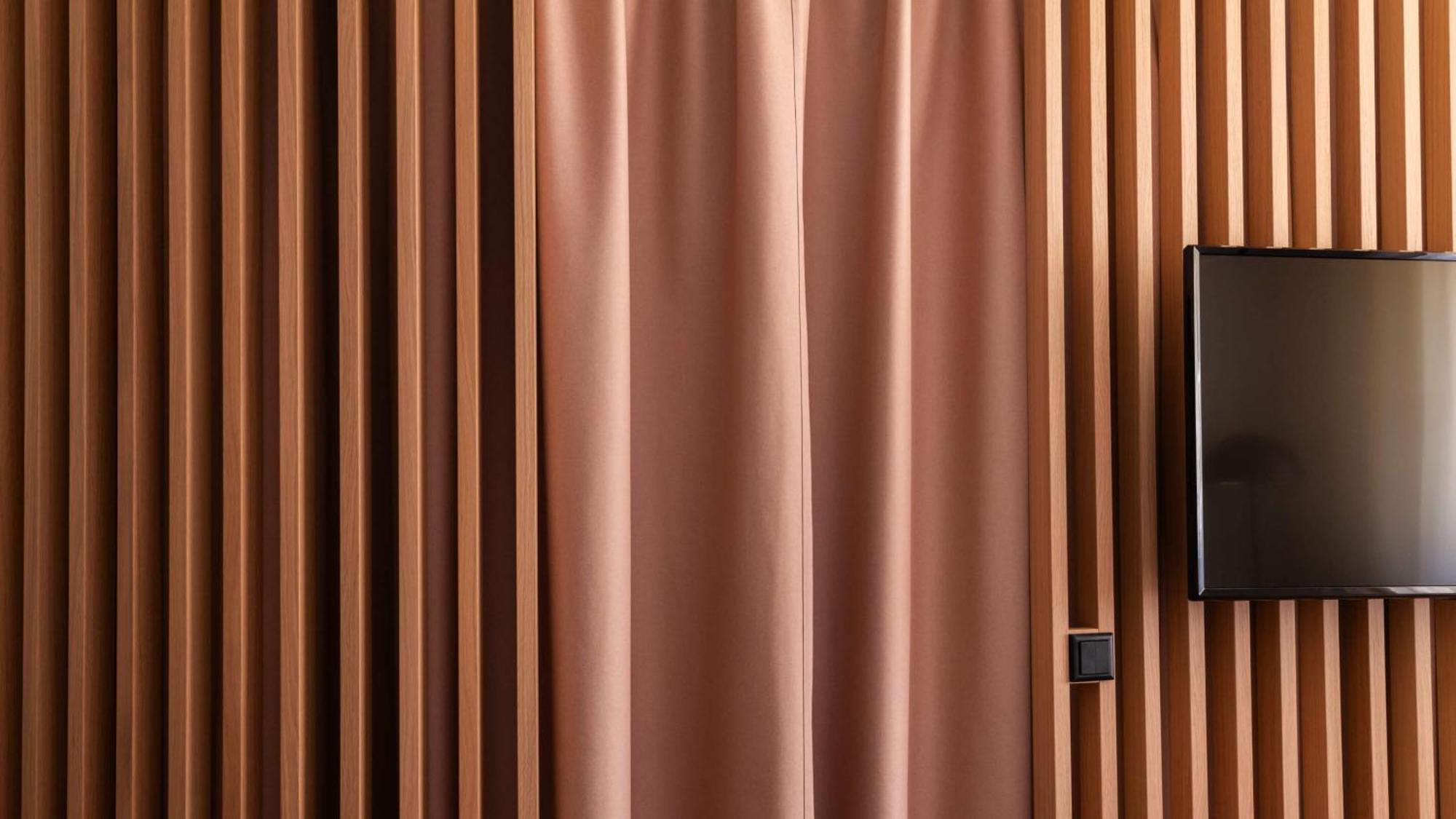 Flora Hotel & Suites Мерано Екстериор снимка